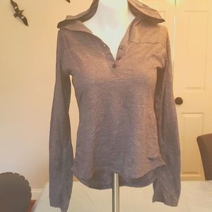 Euc marmot hooded gray Henley top size xs